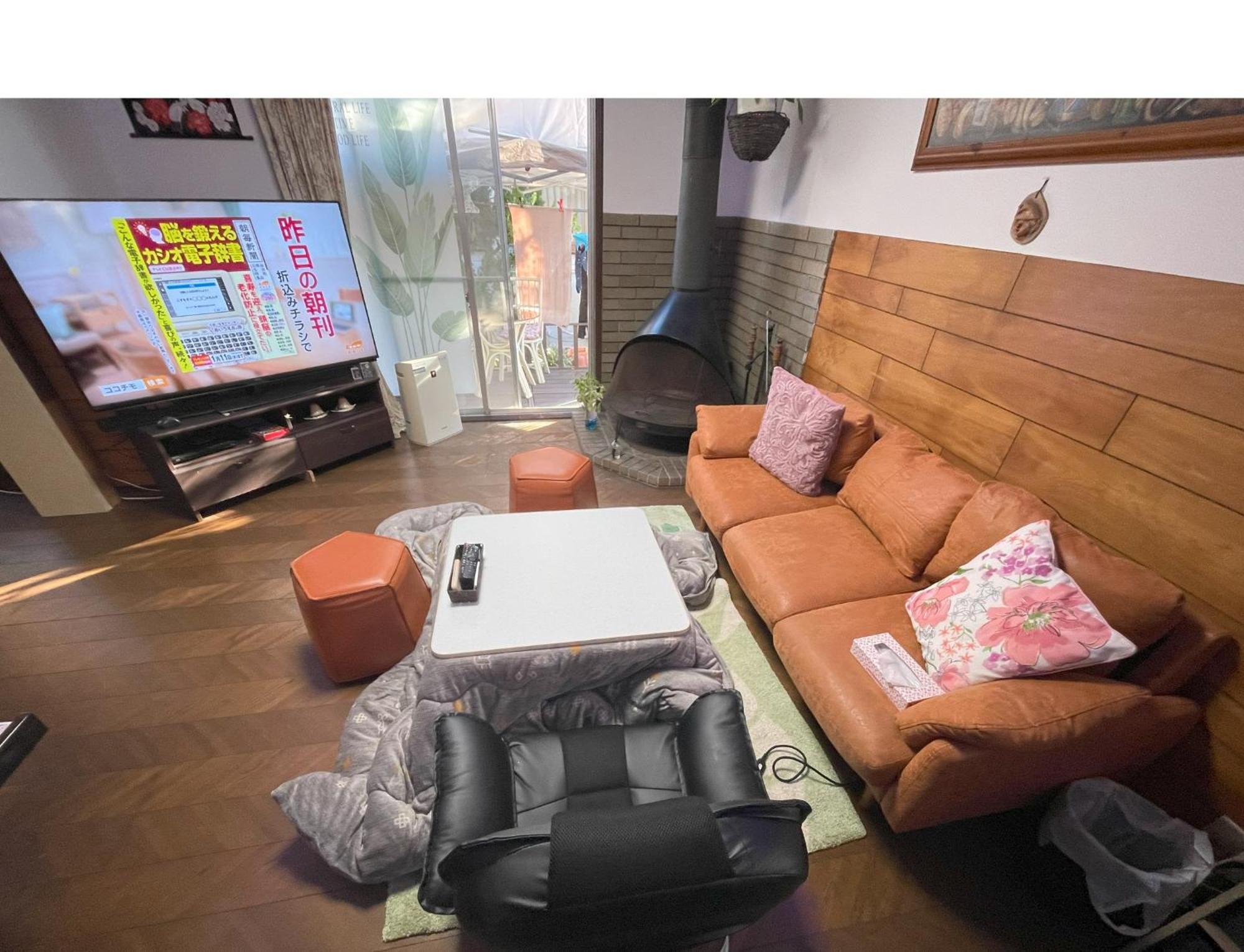 Tatami Room & Living Room Equipped With Multinational Tv And Fire, Bbq Corner In Tokyo Downtown House エクステリア 写真